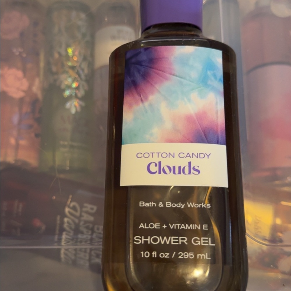 Bath & Body Works Cotton Candy Clouds Shower Gel - Purple and Blue